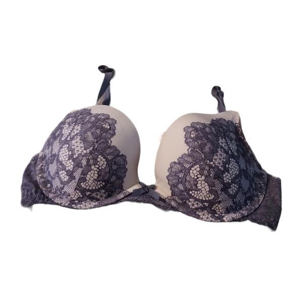 Victoria secret 32C Dream Angel silver lace over cream - Picture 2 of 15